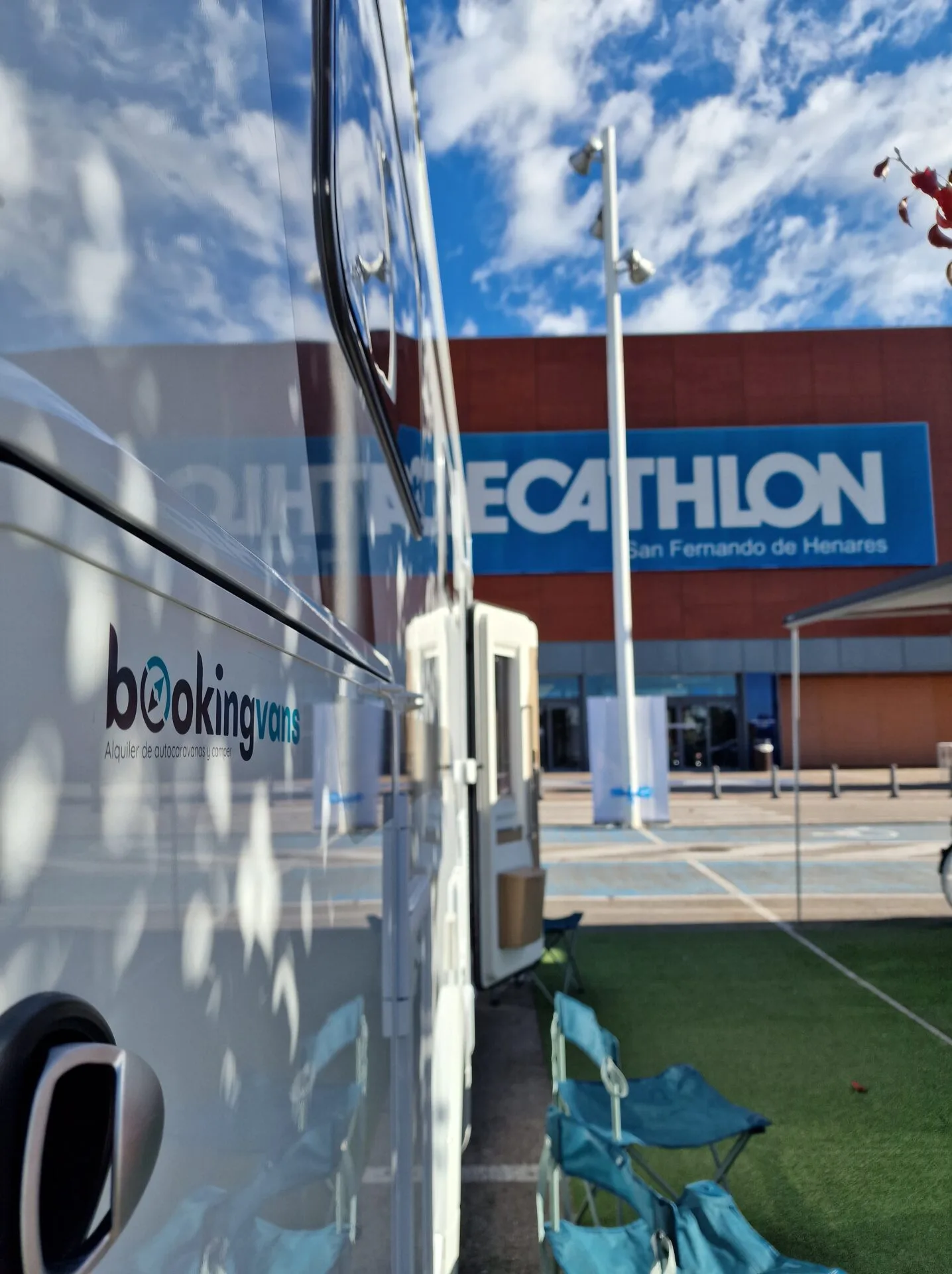 Evento de Bookingvans en Decathlon San Fernando