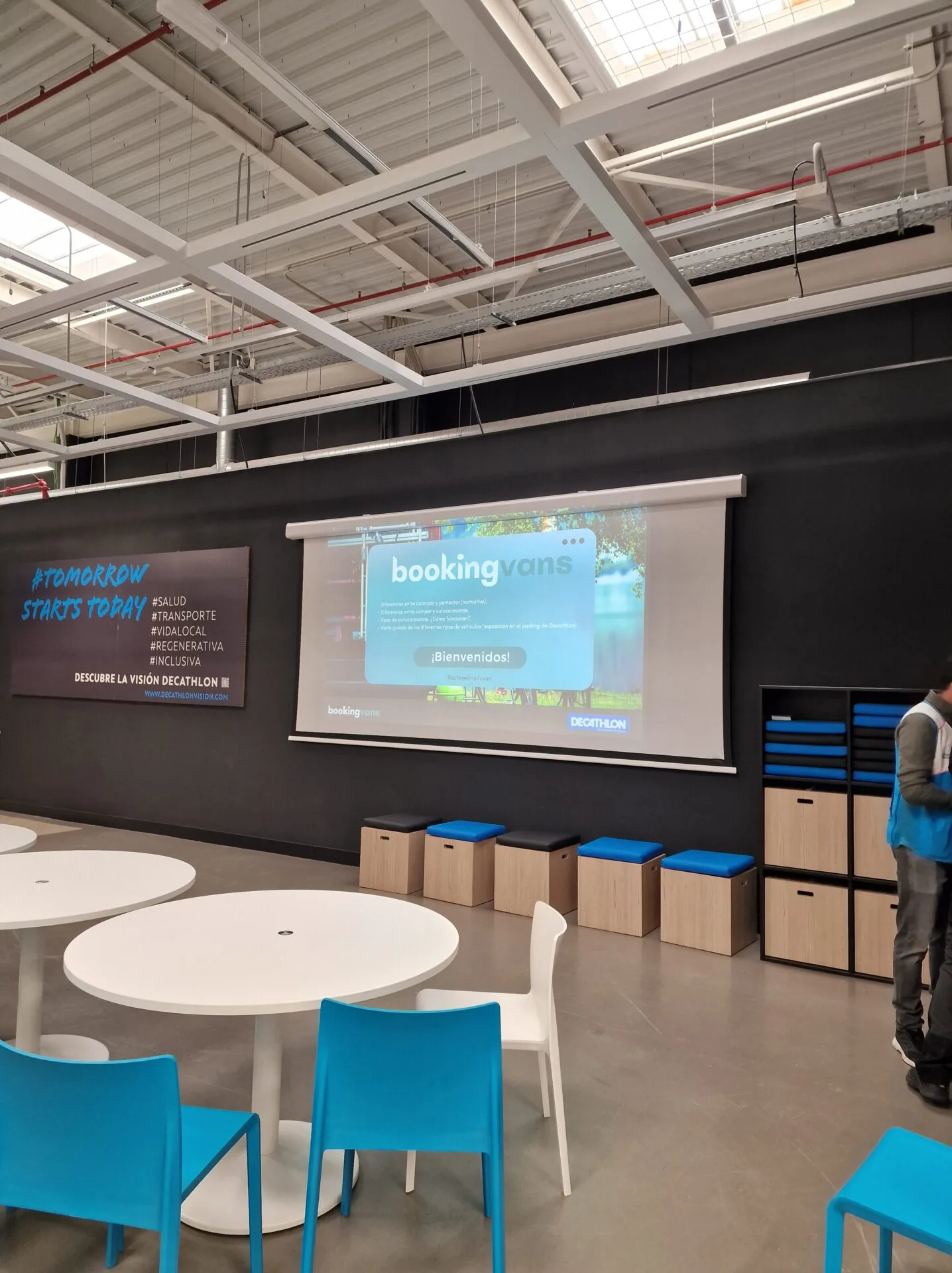 Evento de Bookingvans en Decathlon San Fernando