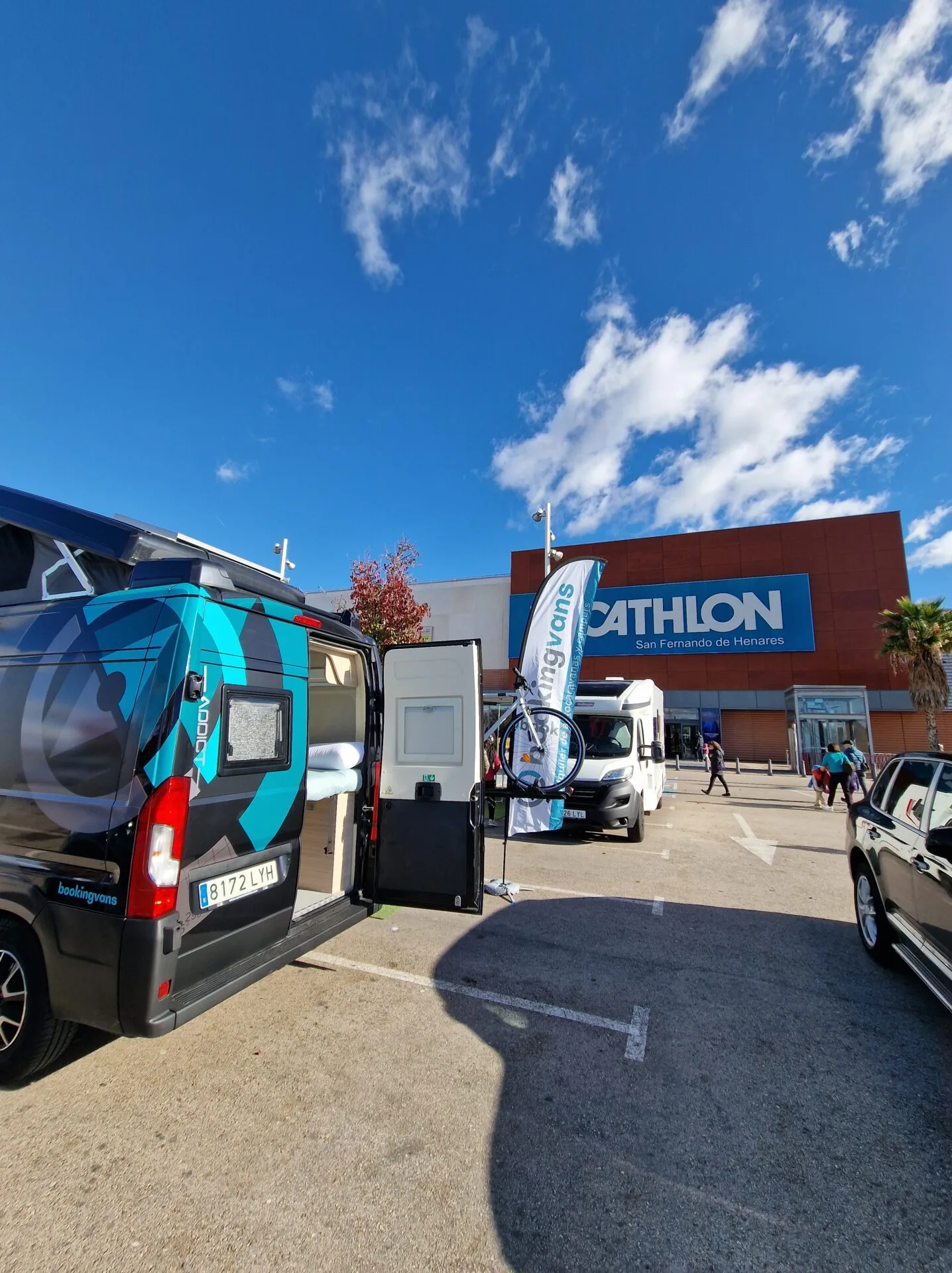 Evento de Bookingvans en Decathlon San Fernando
