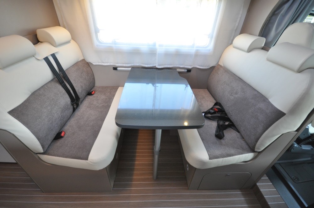Salón Blucamp Ocean 650