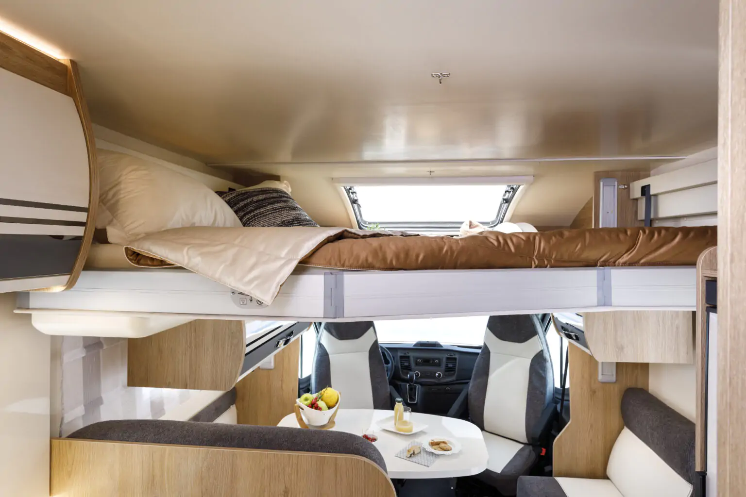 Interior autocaravana horon 65XT